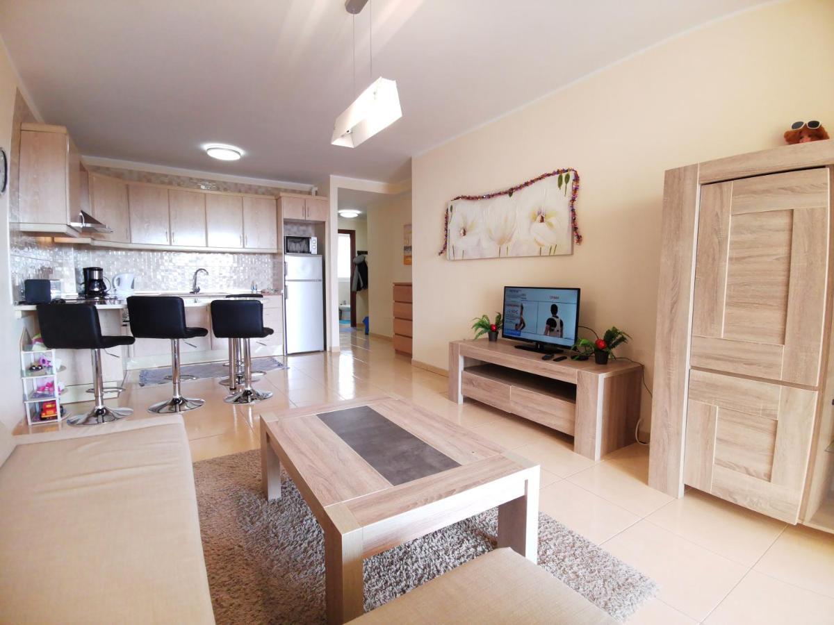 Well Refined Apartment - Stunning Pool 滨海帕尔姆 外观 照片