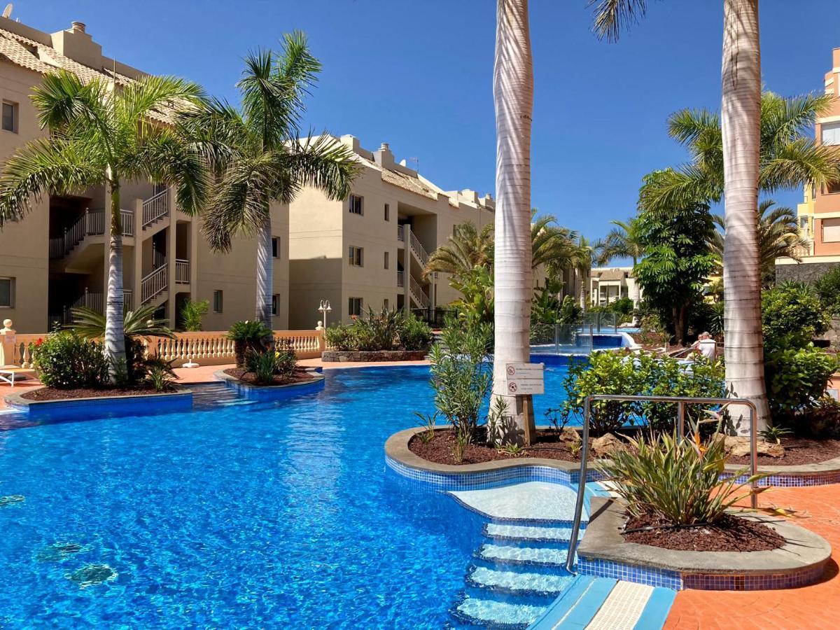Well Refined Apartment - Stunning Pool 滨海帕尔姆 外观 照片